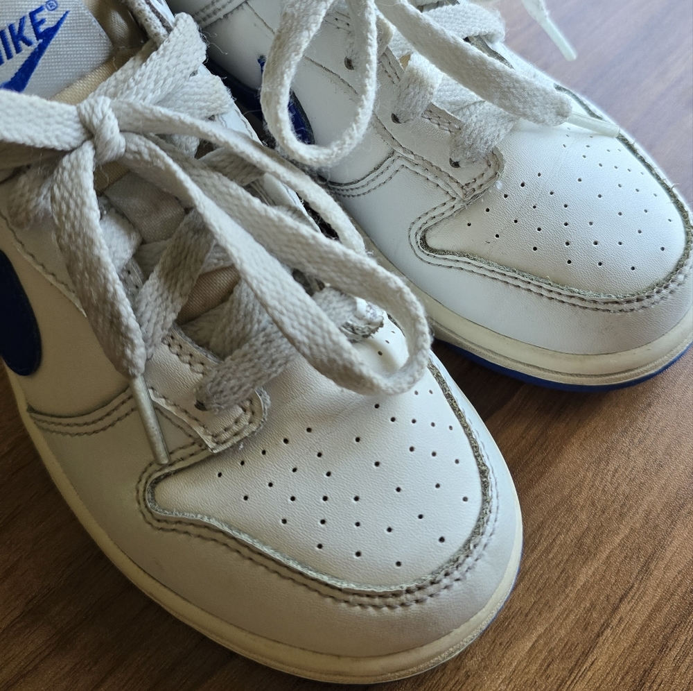 Nike Dunk Low Summit White/Hyper Royal Blue Kids Size 1Y - Picture 6 of 7